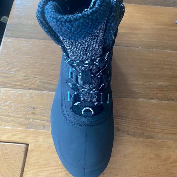 NWT Merrell Size  8 Winter Boots - Picture 5 of 8